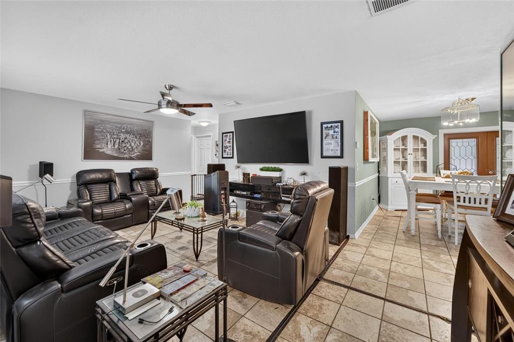 Active With Contract: $319,900 (4 beds, 2 baths, 1356 Square Feet)