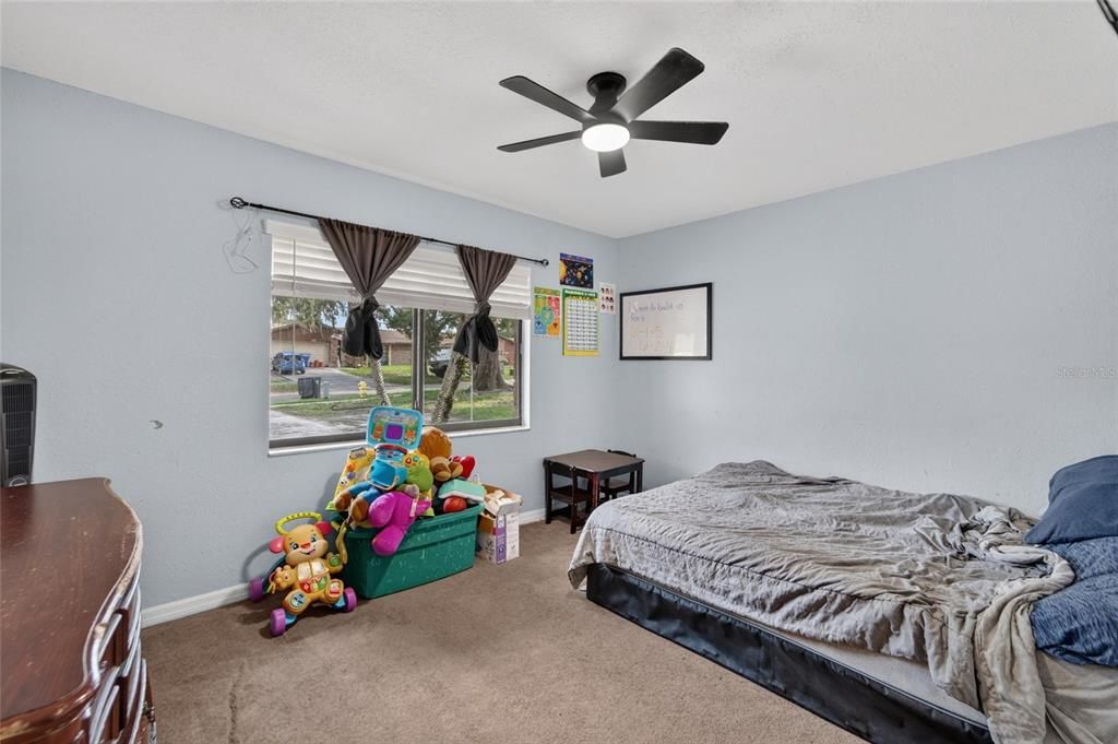 Active With Contract: $319,900 (4 beds, 2 baths, 1356 Square Feet)
