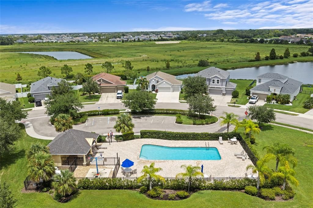 For Sale: $499,000 (5 beds, 3 baths, 2599 Square Feet)