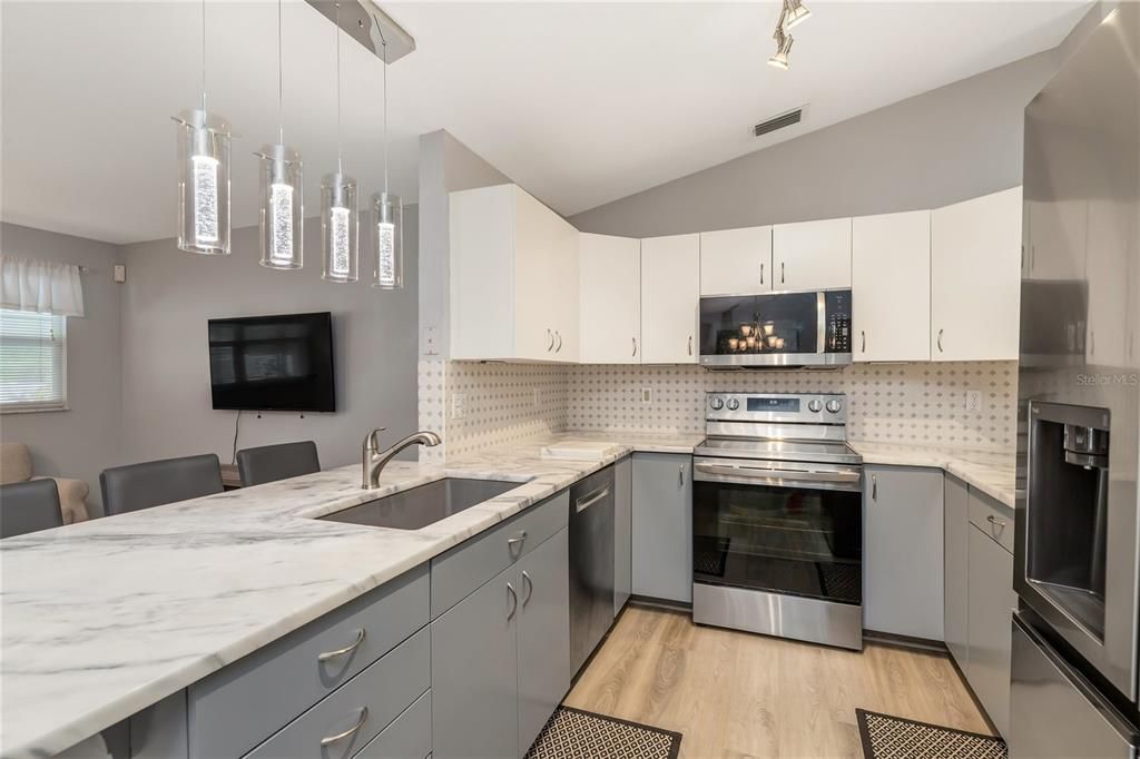 En Venta: $394,900 (3 camas, 2 baños, 1674 Pies cuadrados)