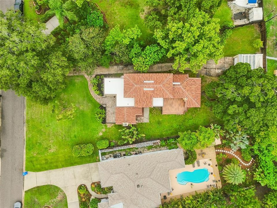 Activo con contrato: $649,000 (3 camas, 2 baños, 2351 Pies cuadrados)