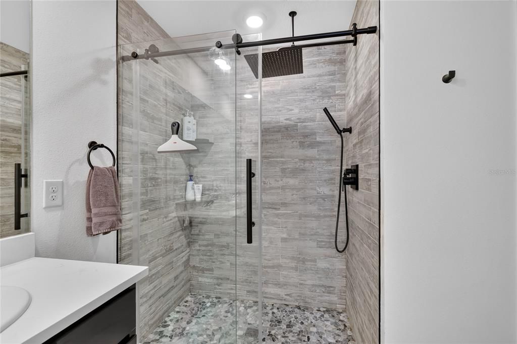 En Venta: $314,900 (4 camas, 2 baños, 1827 Pies cuadrados)