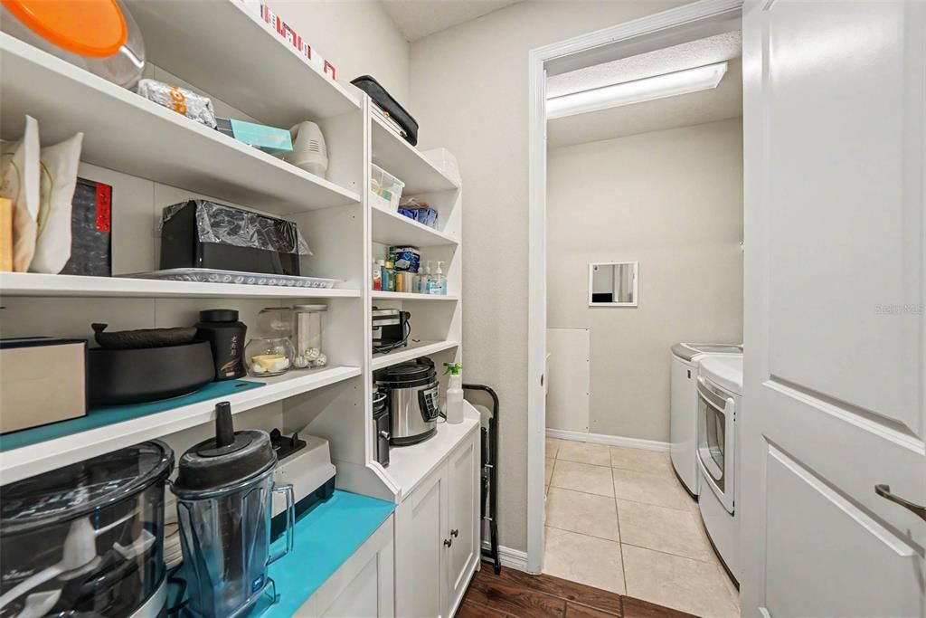 En Venta: $660,000 (4 camas, 3 baños, 2881 Pies cuadrados)