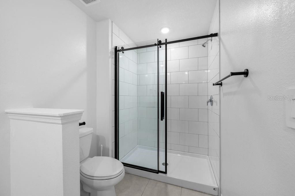 For Sale: $281,999 (3 beds, 2 baths, 1666 Square Feet)