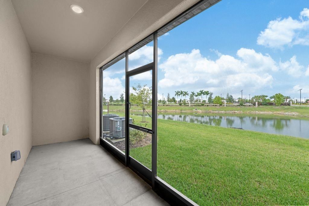 For Sale: $281,999 (3 beds, 2 baths, 1666 Square Feet)