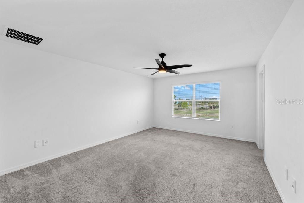 For Sale: $281,999 (3 beds, 2 baths, 1666 Square Feet)