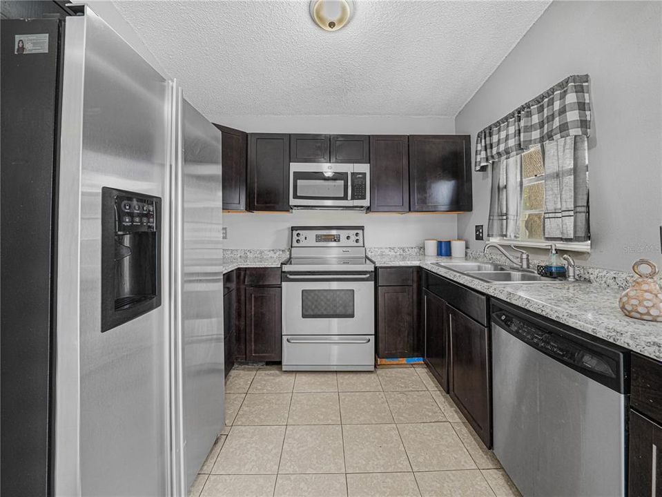 En Venta: $270,000 (3 camas, 2 baños, 1294 Pies cuadrados)