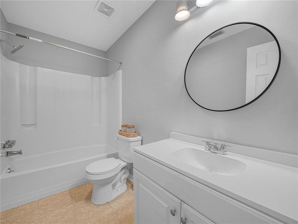 En Venta: $270,000 (3 camas, 2 baños, 1294 Pies cuadrados)