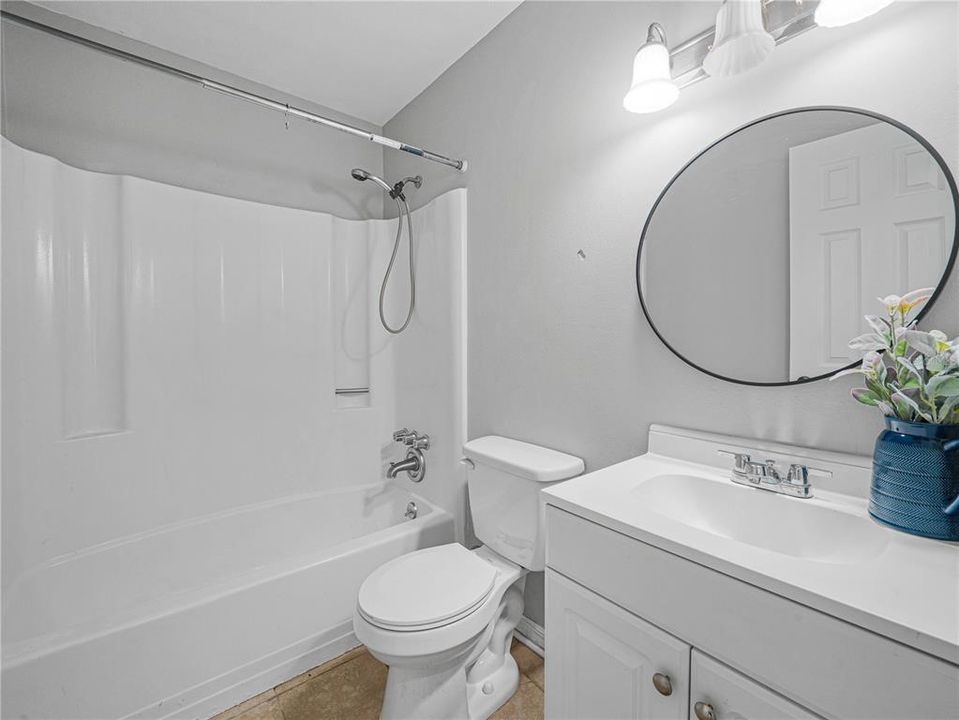 En Venta: $270,000 (3 camas, 2 baños, 1294 Pies cuadrados)