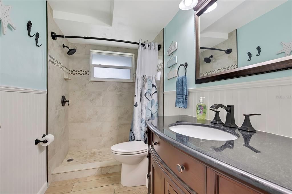 En Venta: $244,500 (3 camas, 2 baños, 1307 Pies cuadrados)