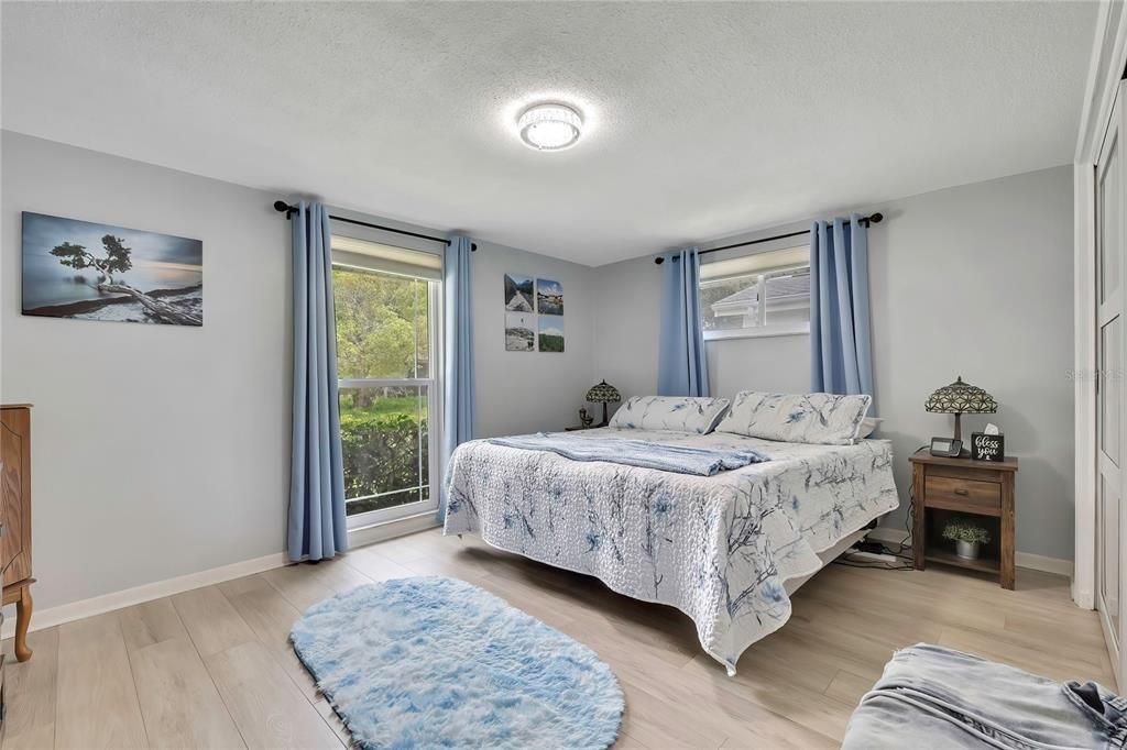 En Venta: $244,500 (3 camas, 2 baños, 1307 Pies cuadrados)