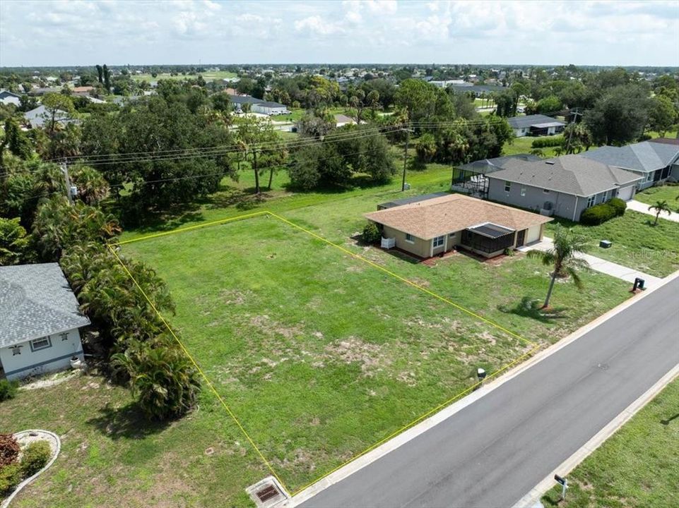 En Venta: $25,000 (0.20 acres)