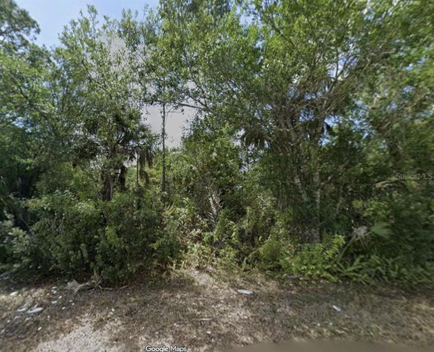 En Venta: $15,500 (0.23 acres)