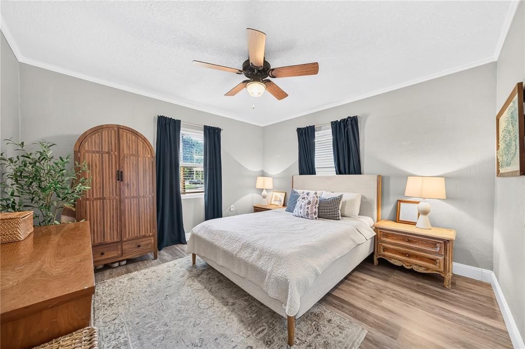 В аренду: $2,500 (2 спален, 1 ванн, 976 Квадратных фут)