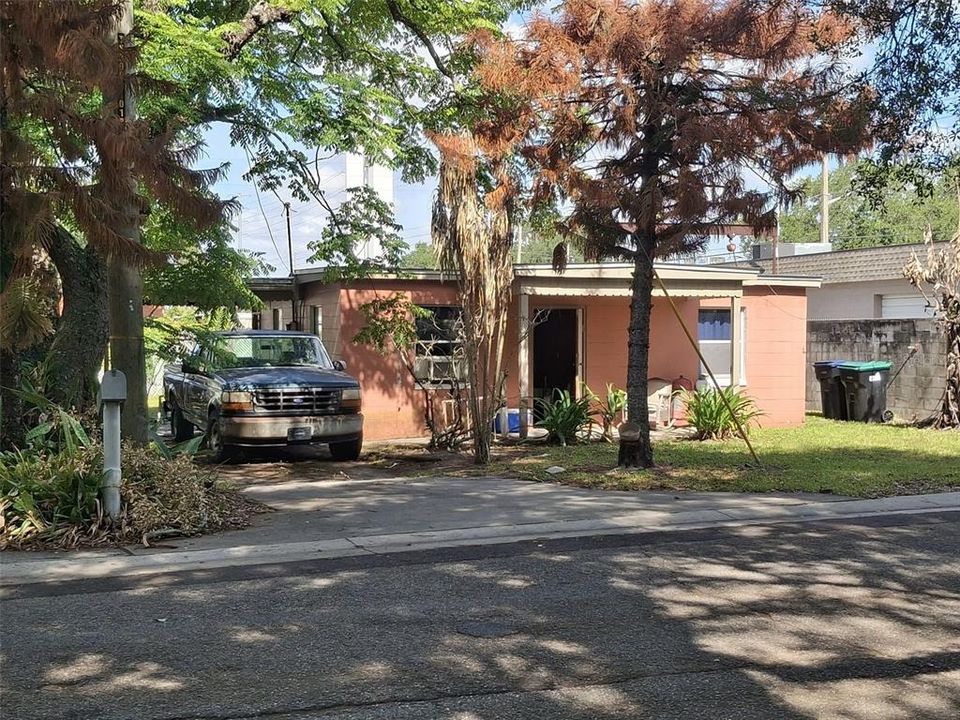 En Venta: $1,615,000 (4 camas, 2 baños, 3258 Pies cuadrados)