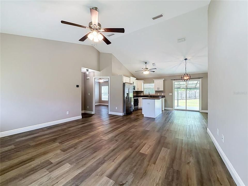 En Venta: $259,900 (3 camas, 2 baños, 1162 Pies cuadrados)