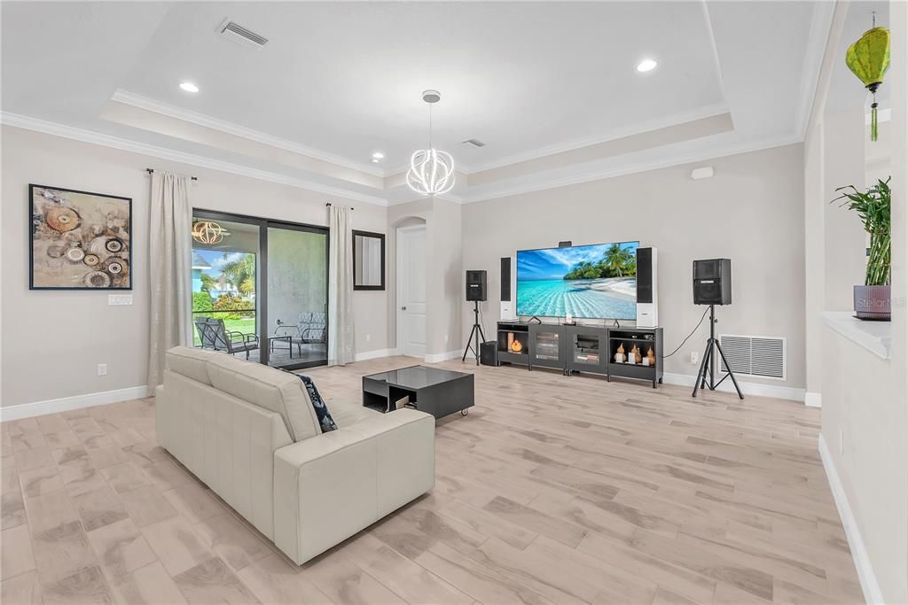 Active With Contract: $699,900 (4 beds, 4 baths, 3138 Square Feet)