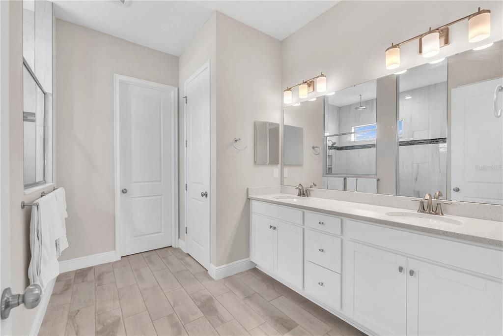 Active With Contract: $699,900 (4 beds, 4 baths, 3138 Square Feet)