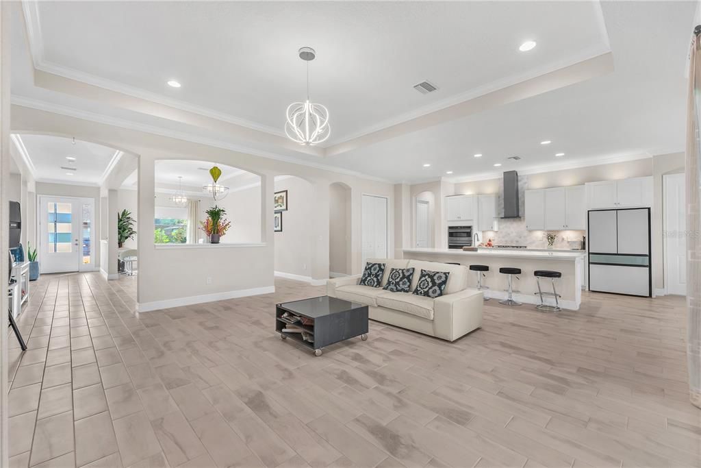 Active With Contract: $699,900 (4 beds, 4 baths, 3138 Square Feet)