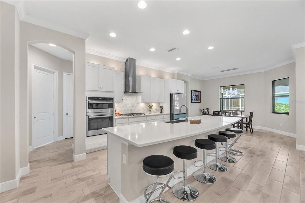 Active With Contract: $699,900 (4 beds, 4 baths, 3138 Square Feet)