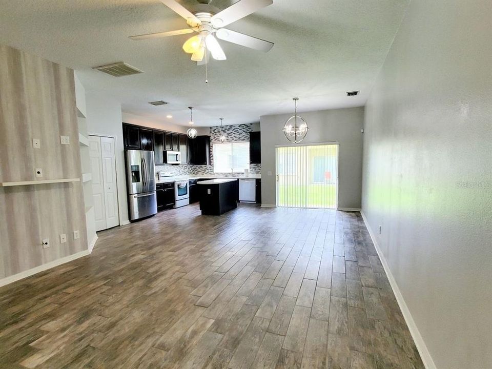 For Rent: $1,850 (2 beds, 2 baths, 1548 Square Feet)