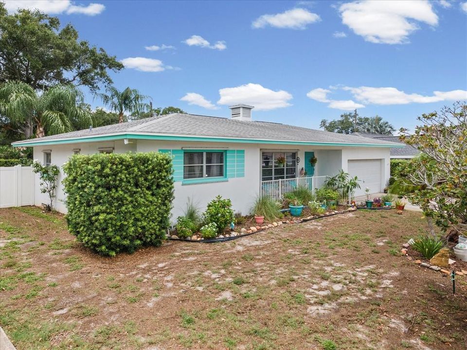 Activo con contrato: $475,000 (3 camas, 3 baños, 1642 Pies cuadrados)