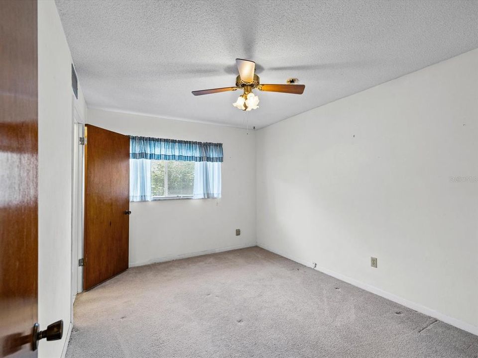 Activo con contrato: $475,000 (3 camas, 3 baños, 1642 Pies cuadrados)