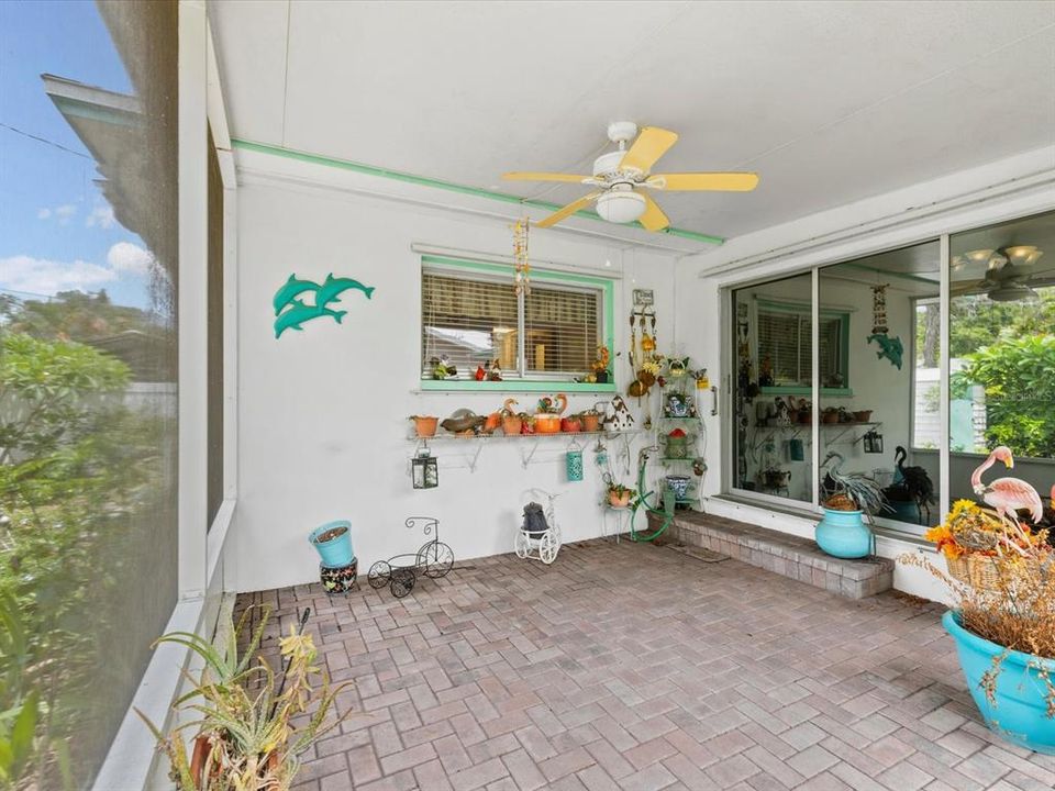 Activo con contrato: $475,000 (3 camas, 3 baños, 1642 Pies cuadrados)