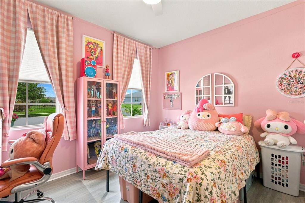 На продажу: $459,000 (4 спален, 2 ванн, 2034 Квадратных фут)