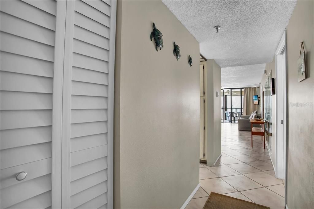 En Venta: $644,900 (2 camas, 2 baños, 1100 Pies cuadrados)