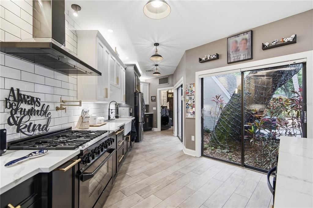 En Venta: $1,199,000 (4 camas, 3 baños, 3048 Pies cuadrados)