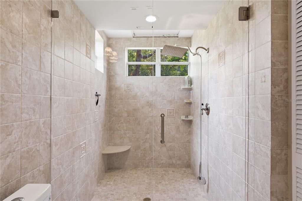 En Venta: $1,199,000 (4 camas, 3 baños, 3048 Pies cuadrados)