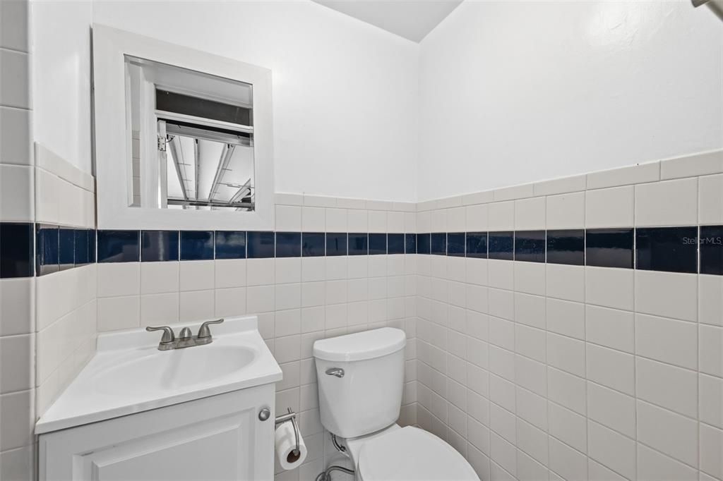 Activo con contrato: $434,900 (3 camas, 2 baños, 2073 Pies cuadrados)