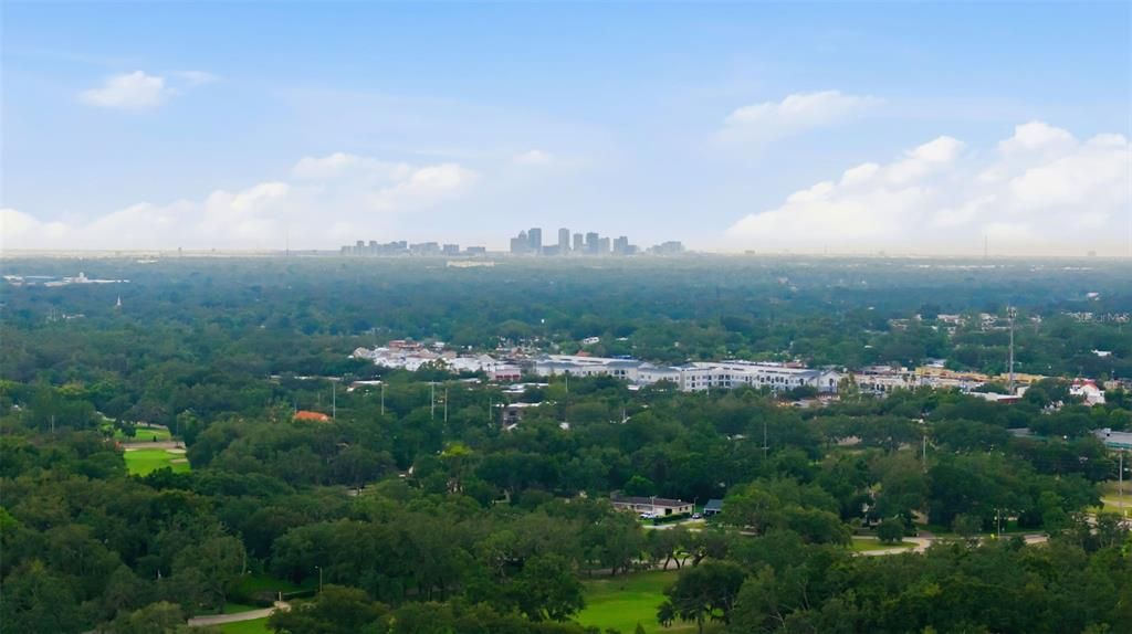 Activo con contrato: $434,900 (3 camas, 2 baños, 2073 Pies cuadrados)