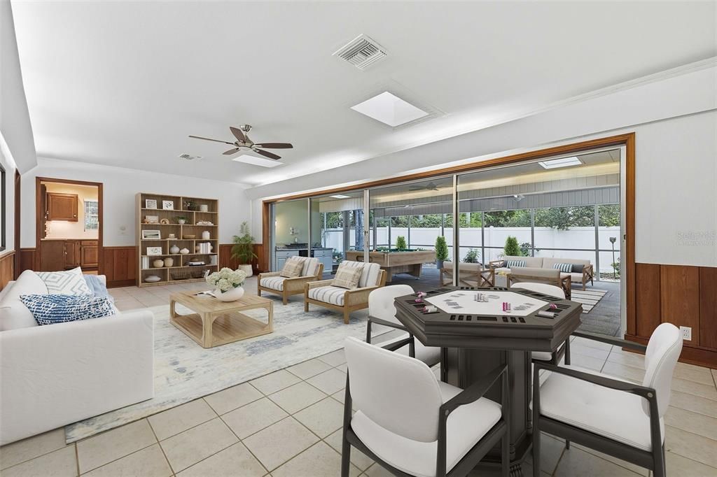 Activo con contrato: $434,900 (3 camas, 2 baños, 2073 Pies cuadrados)