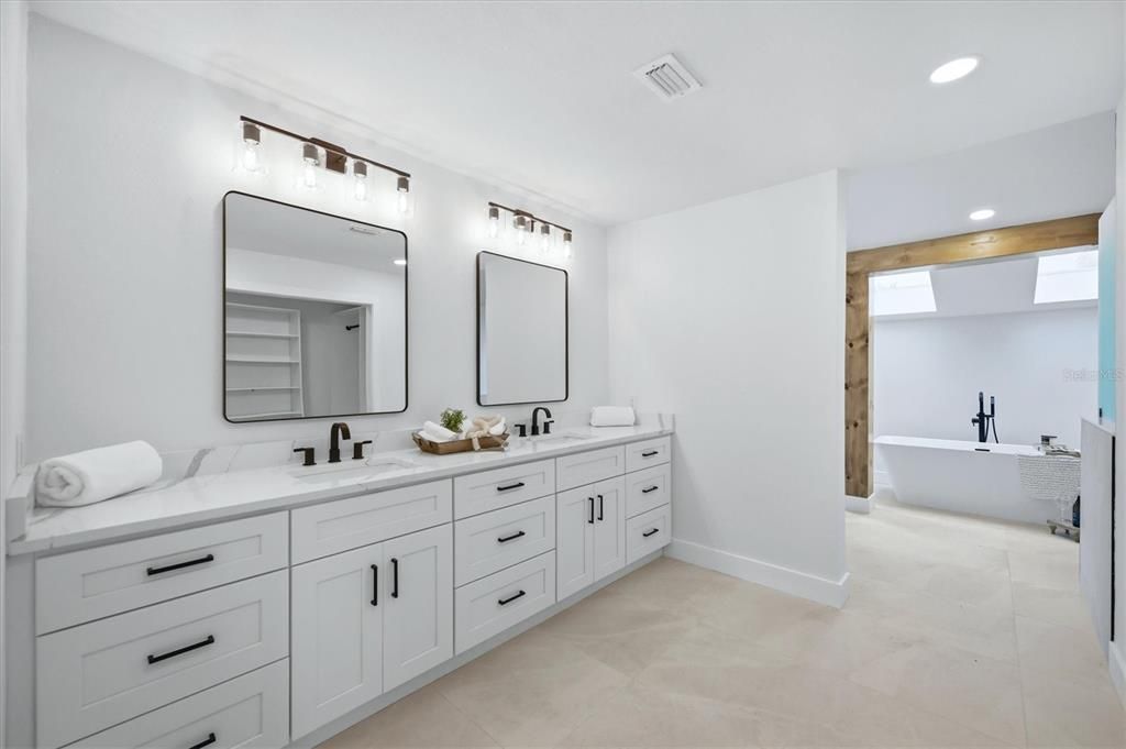 For Sale: $1,000,000 (3 beds, 3 baths, 2611 Square Feet)