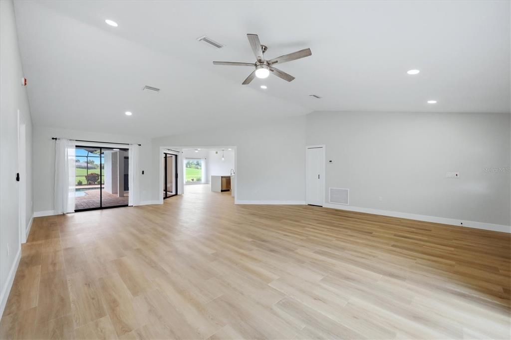 For Sale: $1,000,000 (3 beds, 3 baths, 2611 Square Feet)