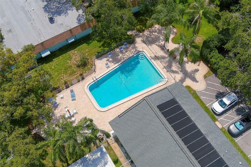 For Sale: $100,000 (1 beds, 1 baths, 700 Square Feet)