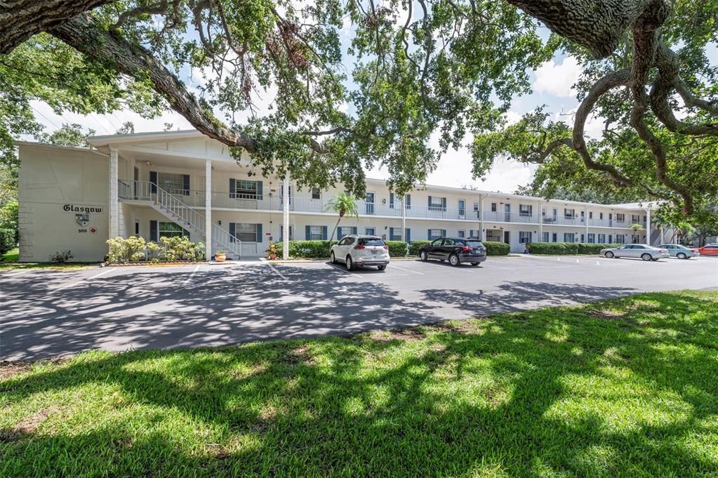 For Sale: $100,000 (1 beds, 1 baths, 700 Square Feet)
