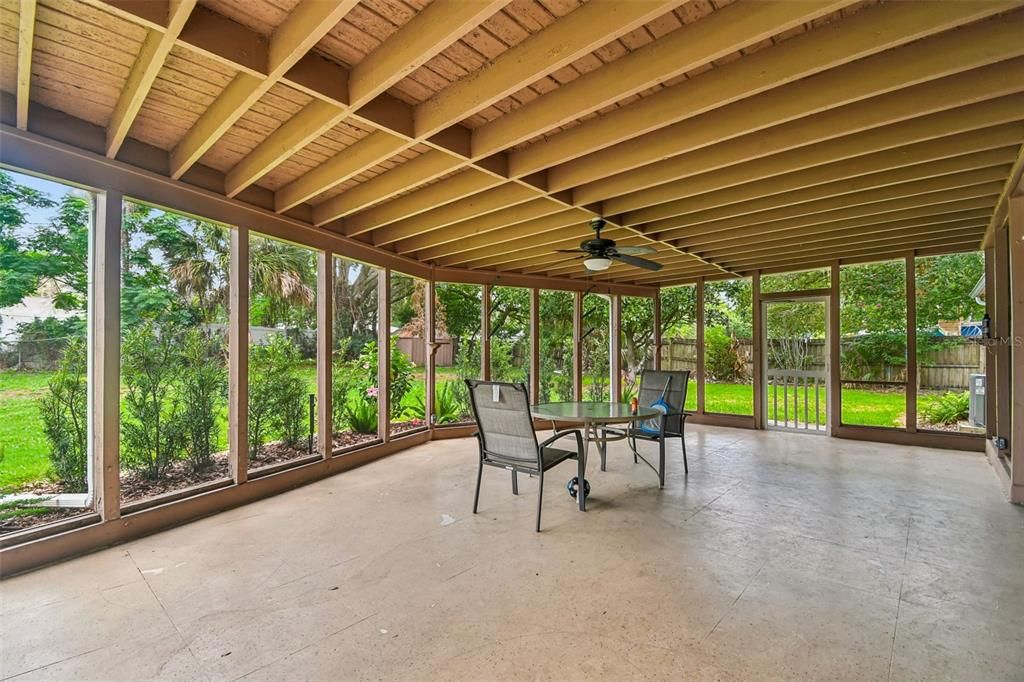 En Venta: $540,000 (3 camas, 2 baños, 1618 Pies cuadrados)
