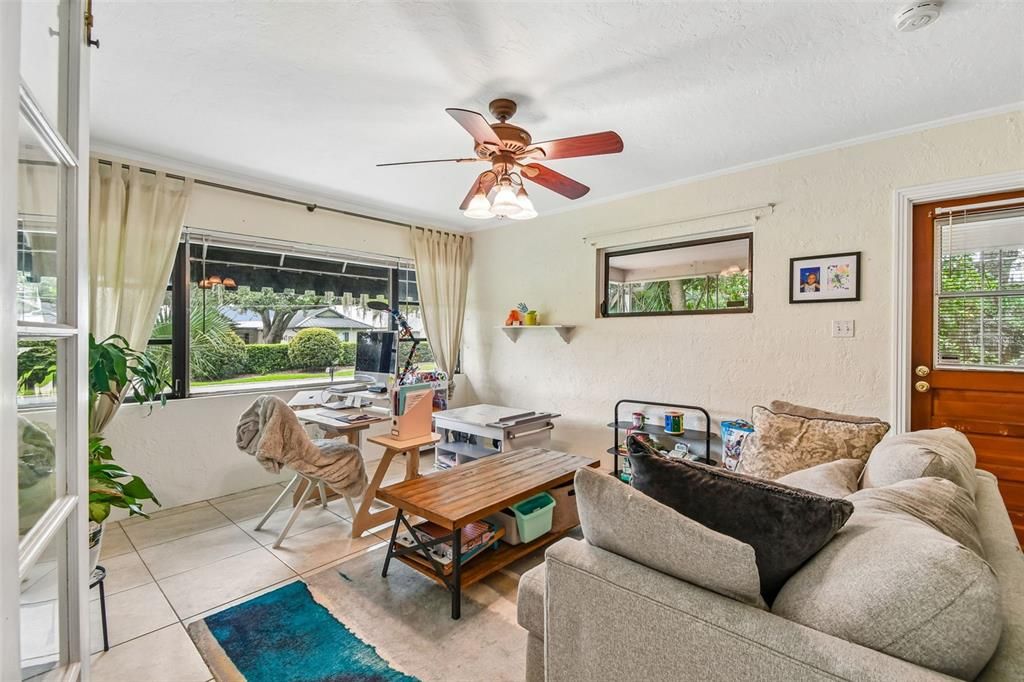 En Venta: $540,000 (3 camas, 2 baños, 1618 Pies cuadrados)
