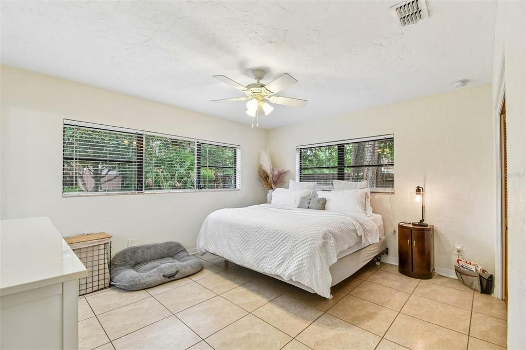 En Venta: $540,000 (3 camas, 2 baños, 1618 Pies cuadrados)