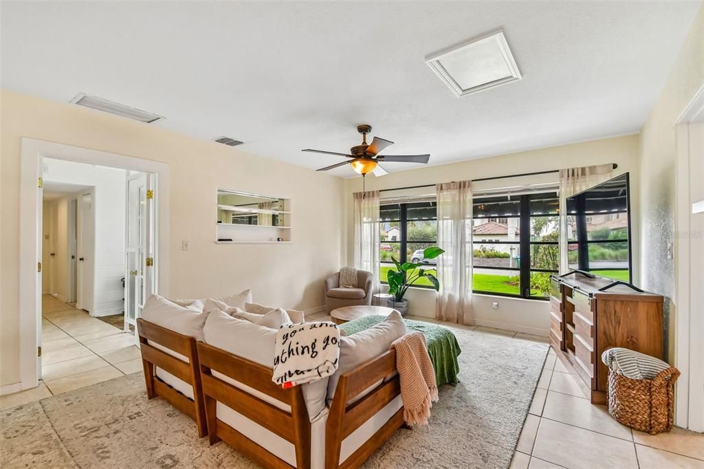 En Venta: $540,000 (3 camas, 2 baños, 1618 Pies cuadrados)
