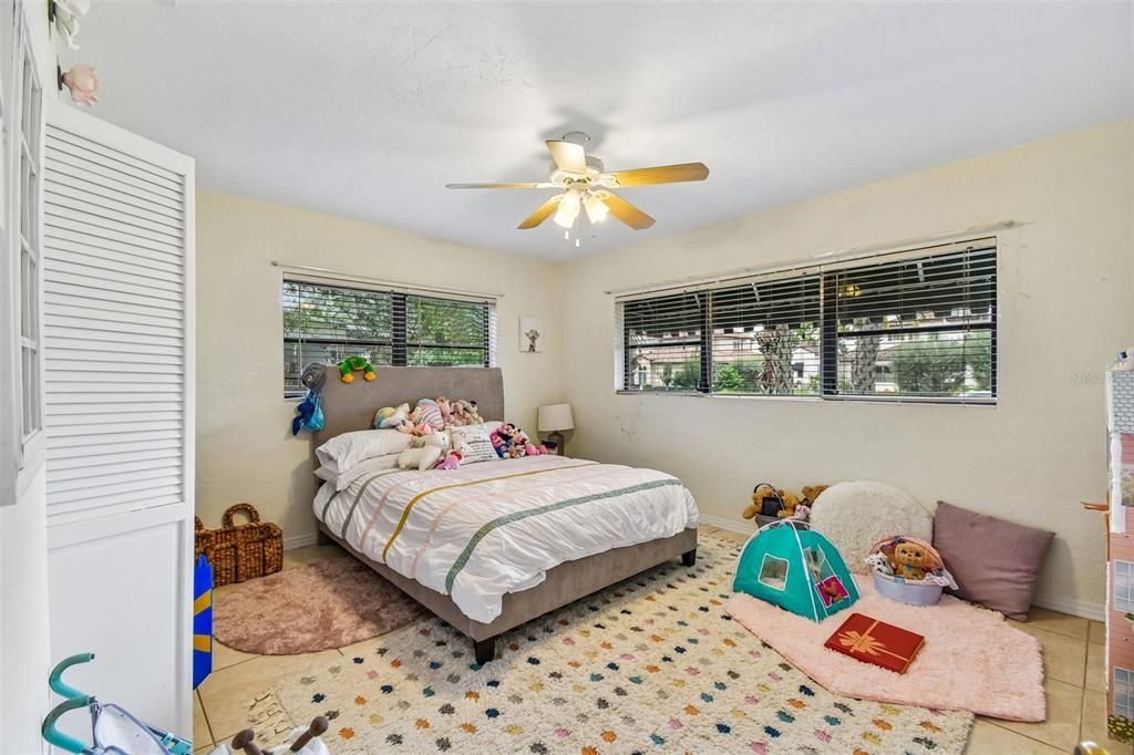 En Venta: $540,000 (3 camas, 2 baños, 1618 Pies cuadrados)
