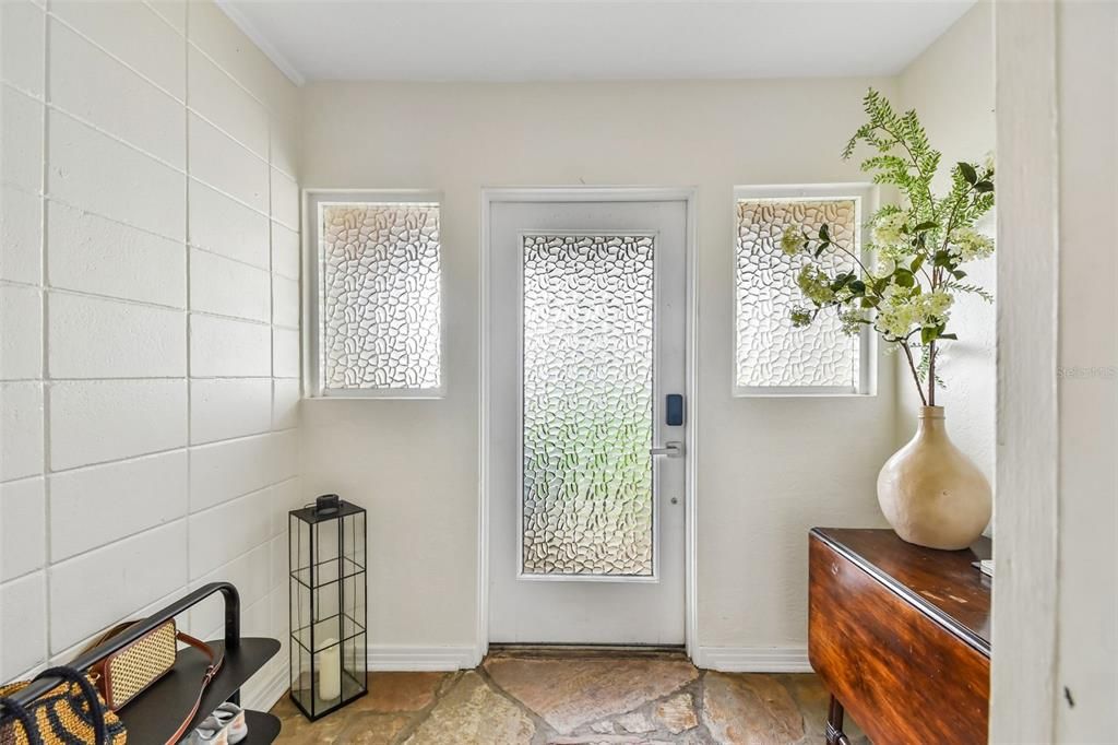 En Venta: $540,000 (3 camas, 2 baños, 1618 Pies cuadrados)