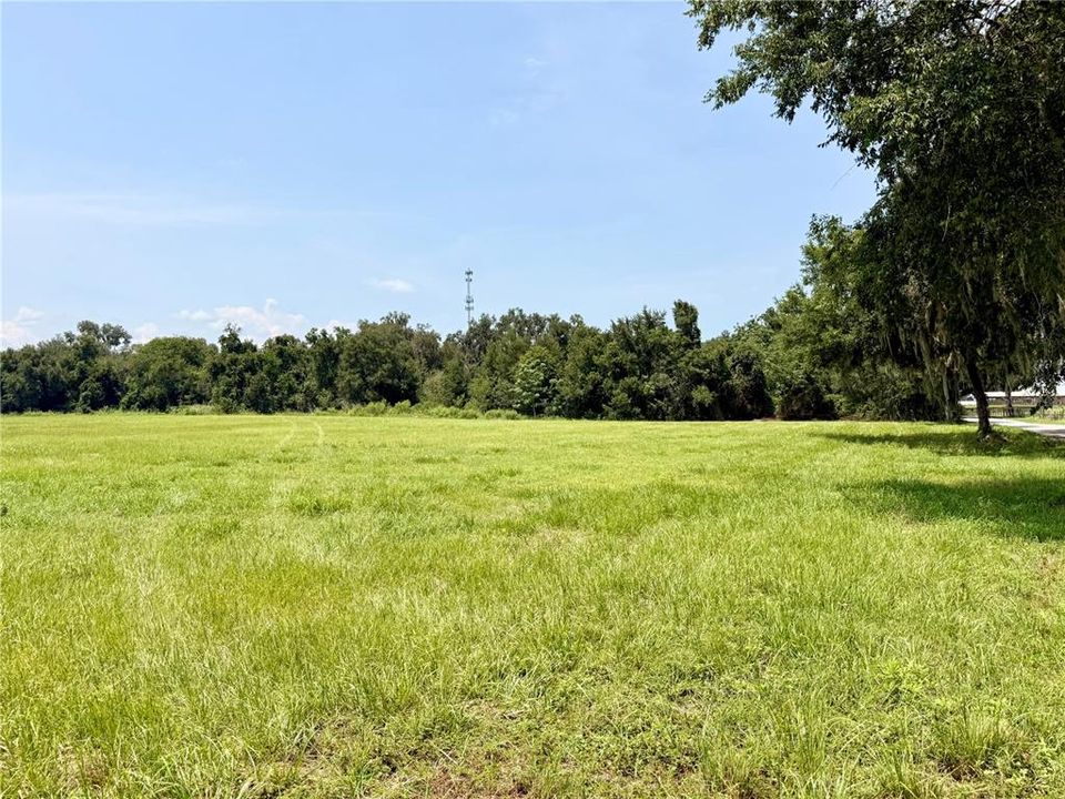 待售: $149,000 (2.50 acres)