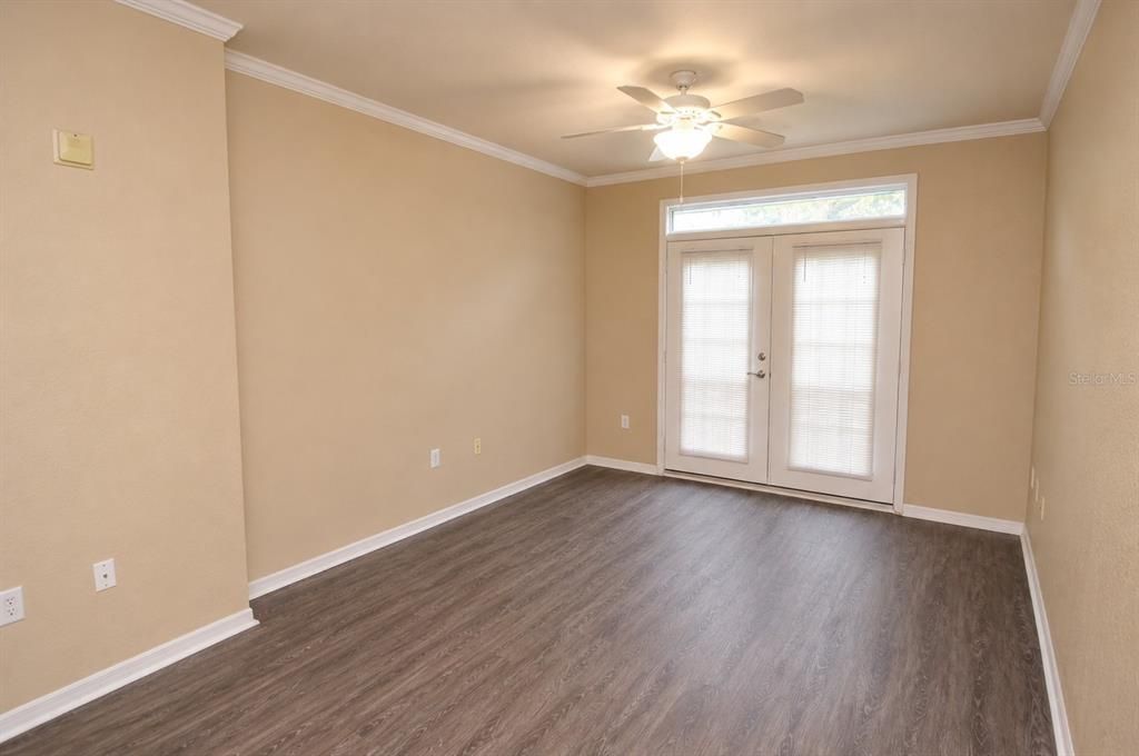 В аренду: $1,600 (1 спален, 1 ванн, 700 Квадратных фут)