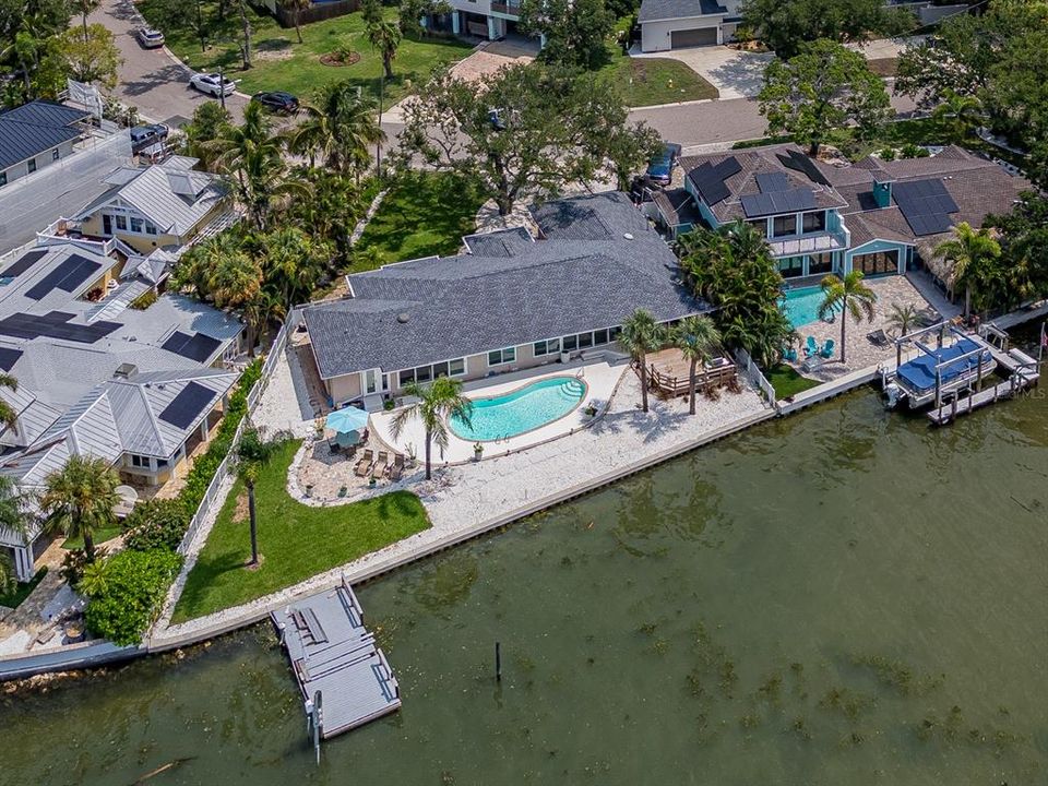 En Venta: $1,775,000 (3 camas, 2 baños, 2240 Pies cuadrados)