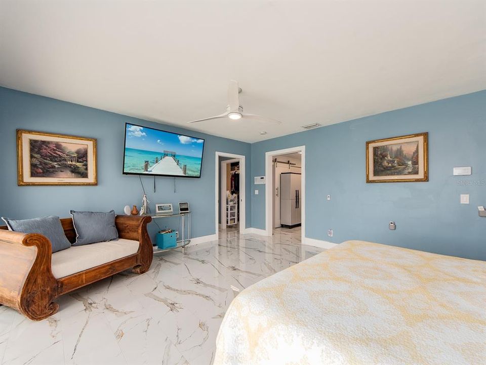 En Venta: $1,775,000 (3 camas, 2 baños, 2240 Pies cuadrados)