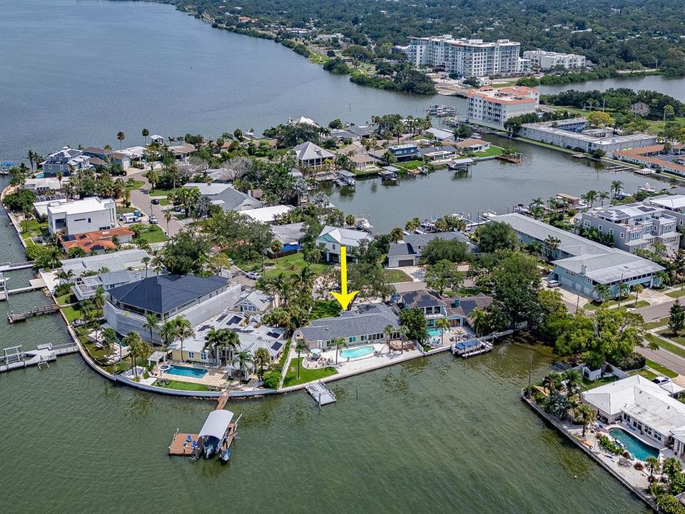 En Venta: $1,775,000 (3 camas, 2 baños, 2240 Pies cuadrados)